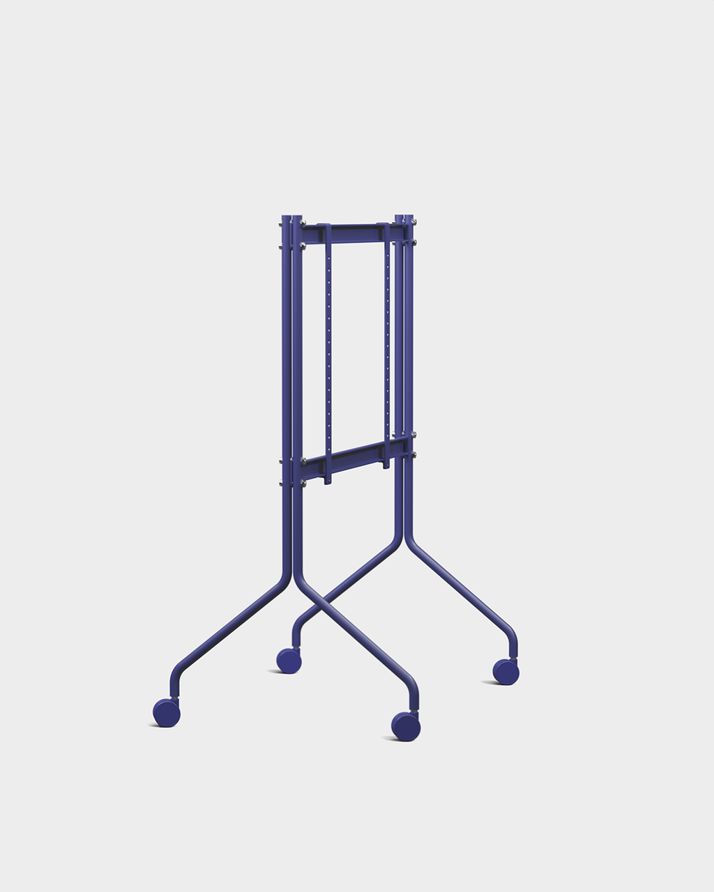 Supporto TV Moon in Ultra Marine con ruote, vista laterale in studio con schermo montato e gambe blu a treppiede
